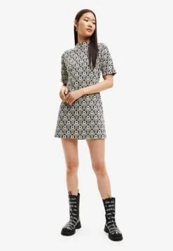 Vestido Negro-Blanco Desigual