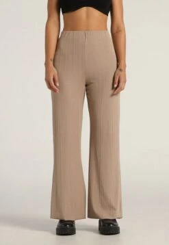 Pantalón Café Mattelsa Harem