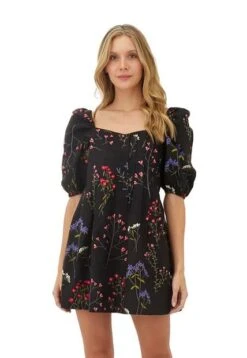 Vestido Corto Estampado Floral Negro Para Mujer Sunrise Mercedes Campuzano