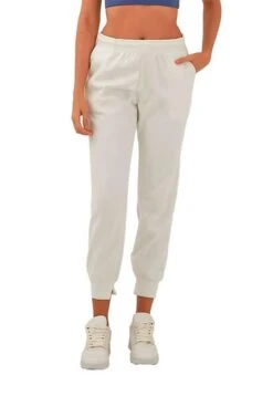 Jogger Marfil Para Mujer Sina Mercedes Campuzano