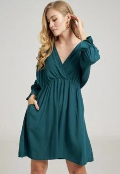 Vestido Corto Kazzu Verde Ragged Pf12510338