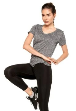 Camiseta Gris UNDER ARMOUR Tech SSV