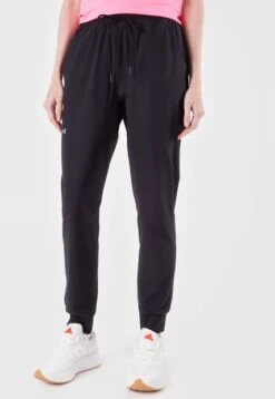 Pantalón Training Negro UNDER ARMOUR Woven